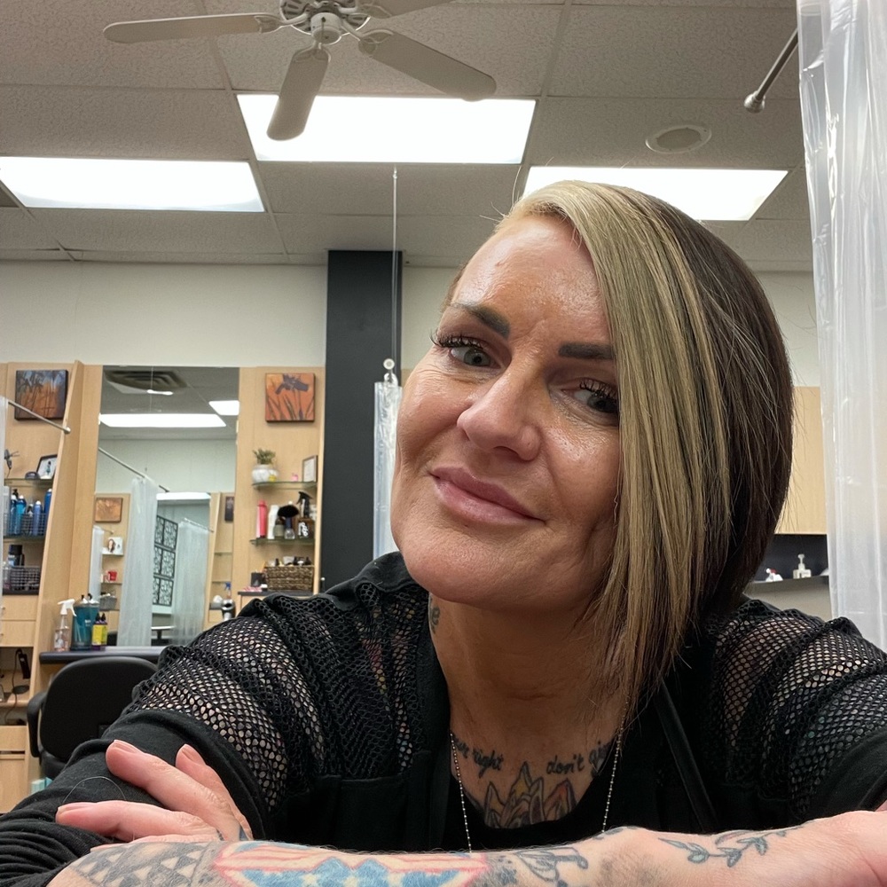 Meet your Posher, Stephanie